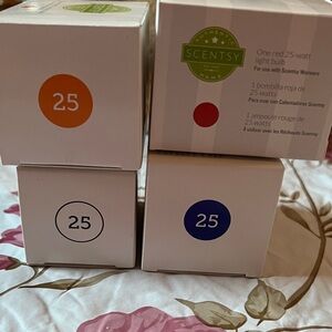 Scentsy 25-Watt Light Bulbs